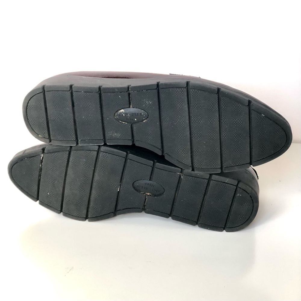 9.5 Chunky Loafer, burgundy with wedge sole by Anne Klein - Picture 5 of 5